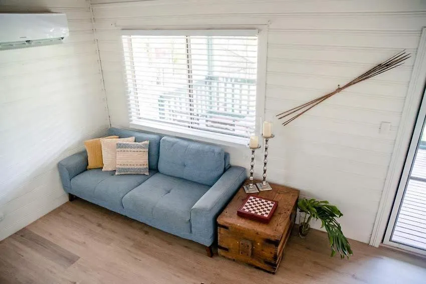 Birdsong Train Carriage Cabins Palmwoods Apartment